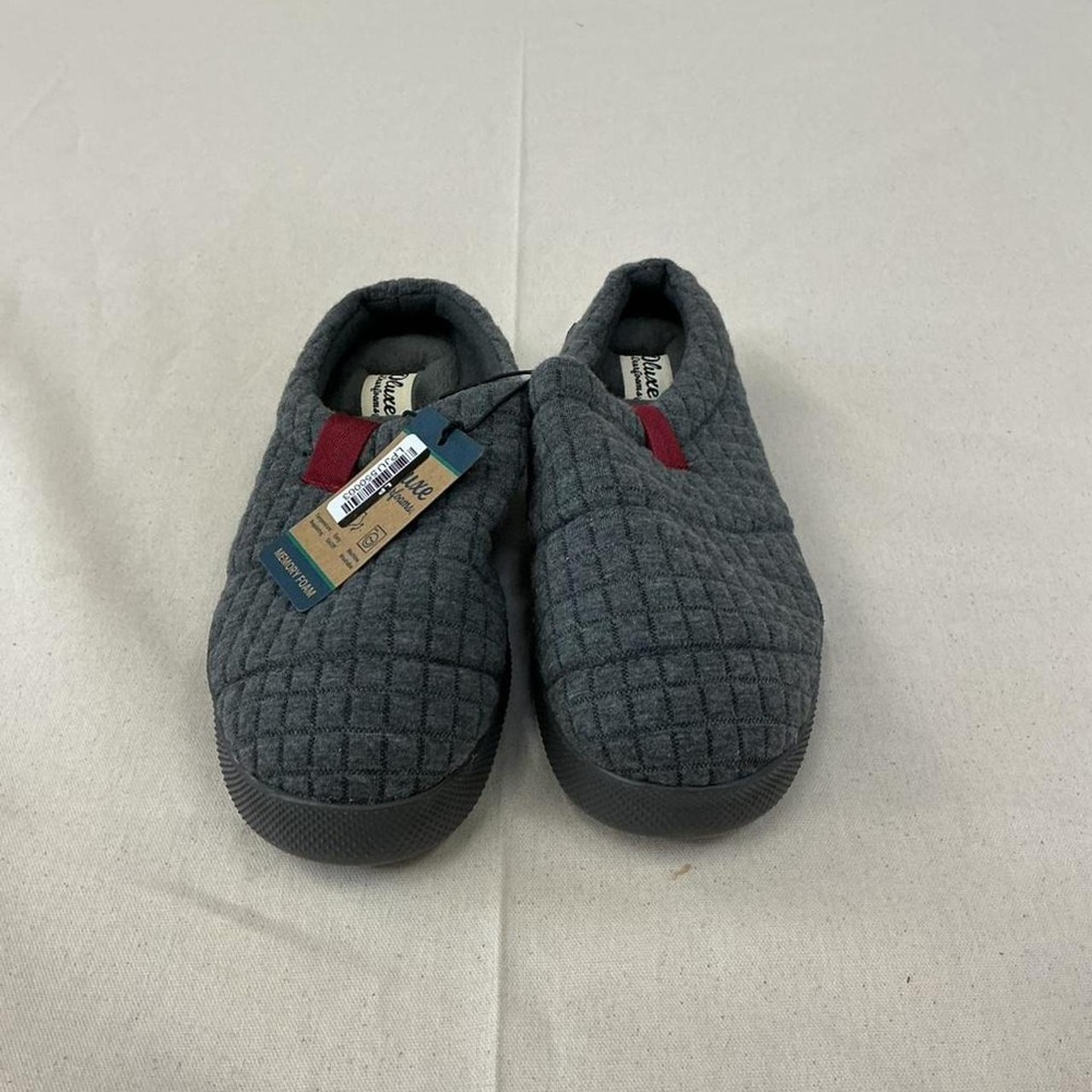 Cozy quilted Dearfoams slippers‎